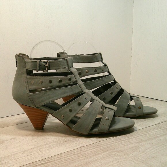 Lane Bryant Slate Gray Gladiator Sandals with rivet detail Kitten Heel Size 10 W - Picture 3 of 10